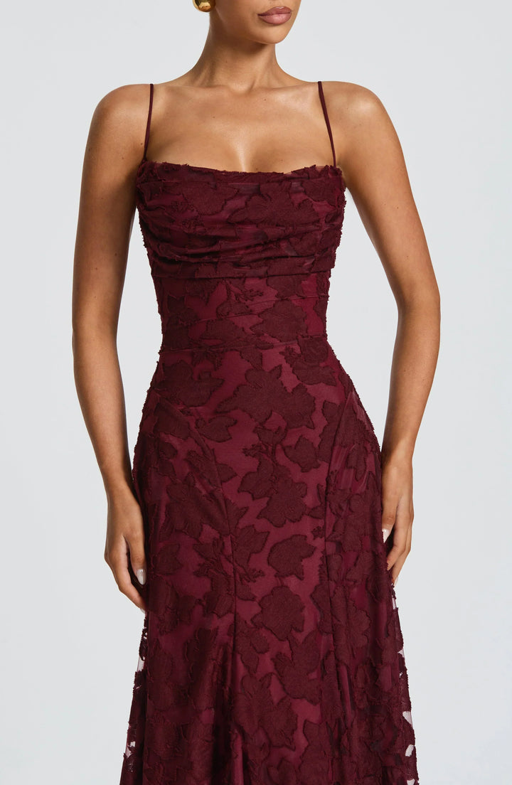 Clara Léon | Elegant Dress